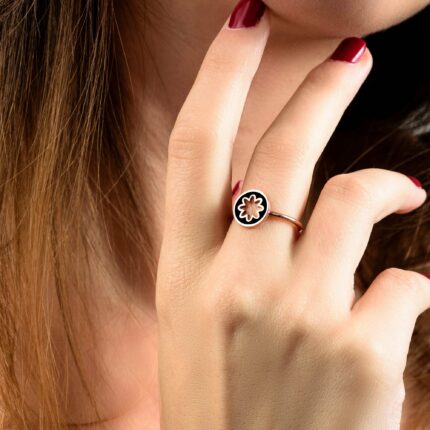 Ασημένιο δαχτυλίδι λουλούδι με σμάλτο | Lalino.gr