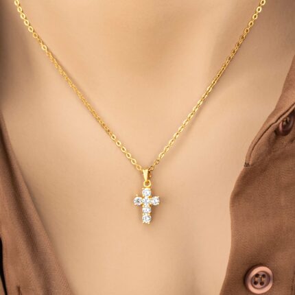Γυναικείος σταυρός με ζιργκόν πέτρες σε ασήμι επίχρυσο με αλυσίδα
